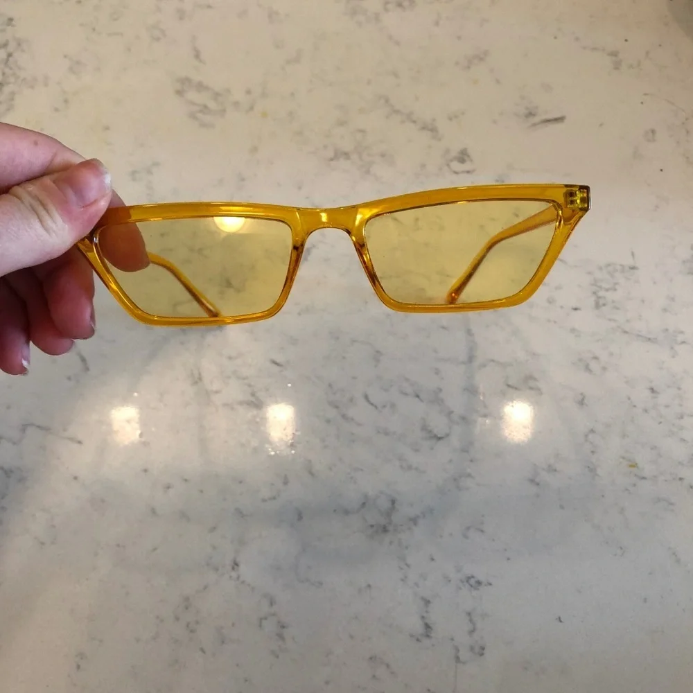 FASHION NOVA Orange "The Whiskers" Sunglasses - Picture 4 of 4